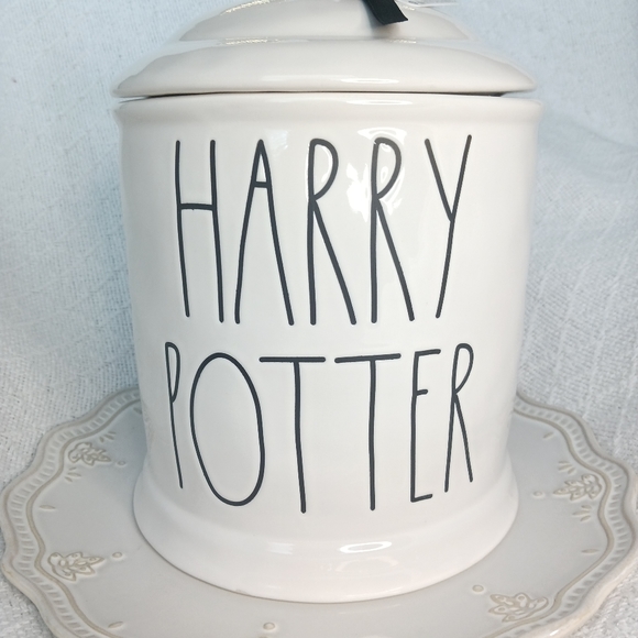 Rae Dunn × Harry Potter Golden Snitch Ceramic Cookie Jar - Picture 5 of 15